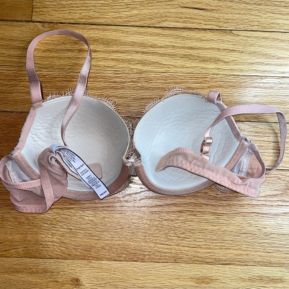 🍄3 for 25 🍄 Victoria’s Secret Bra - Picture 2 of 2